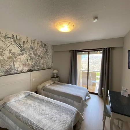 Le Colombier Otel