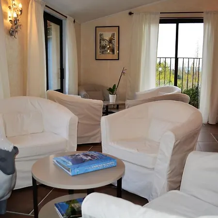 Otel Le Colombier