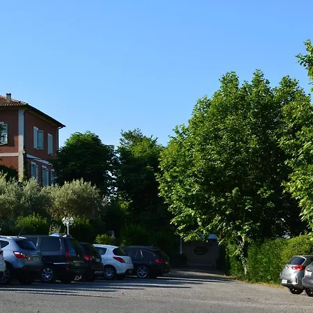 Le Colombier Otel